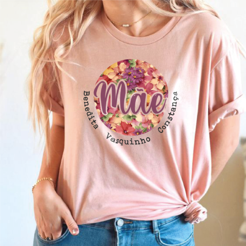 T-shirt Floral Mãe personalizada com Nome(s)